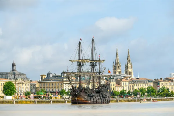 Voilier Bordeaux Fête le Vin Voilier Bordeaux Fête le Vin